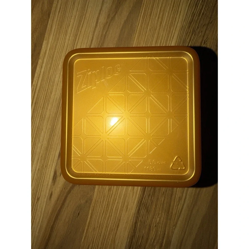 Ziploc Limited Edition Holiday Medium Square Container Gold 2 Count